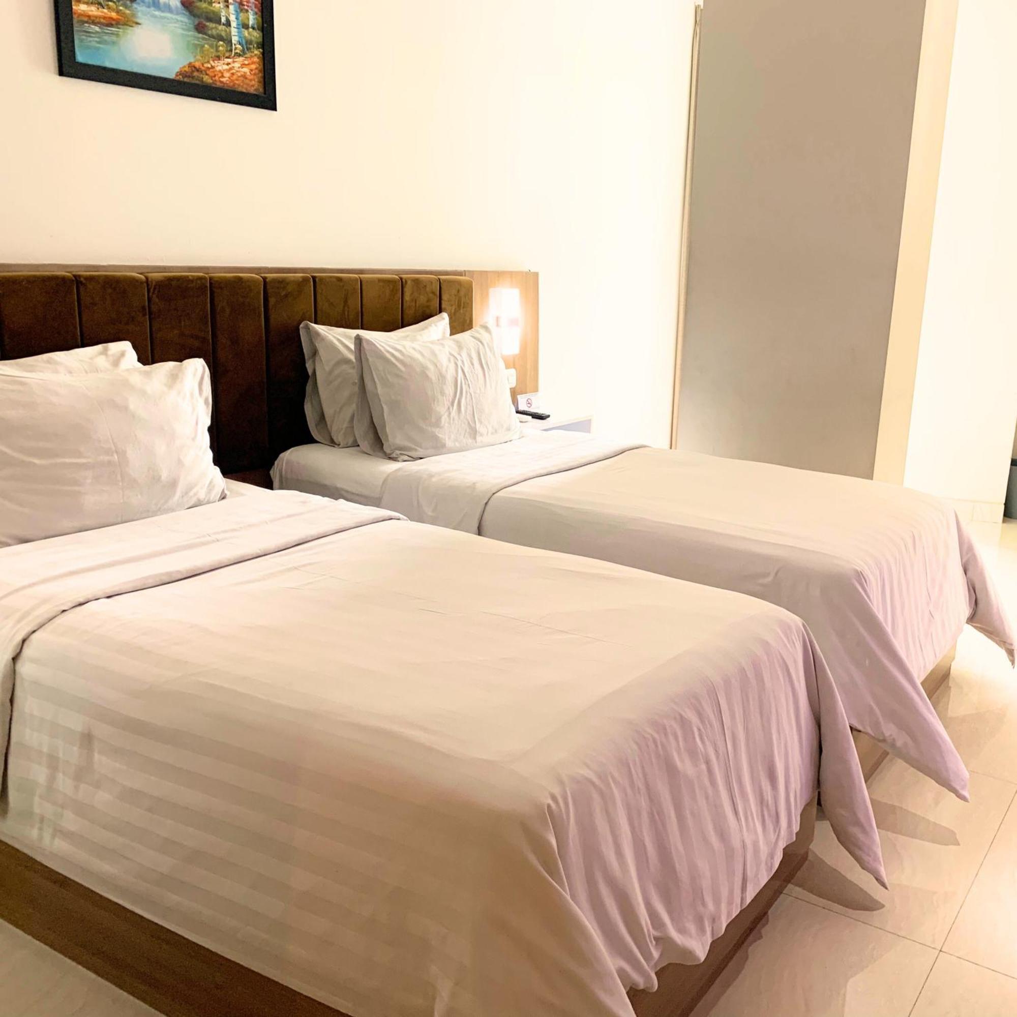 Surabaya River View Hotel 外观 照片